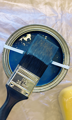 rubber band paint tin